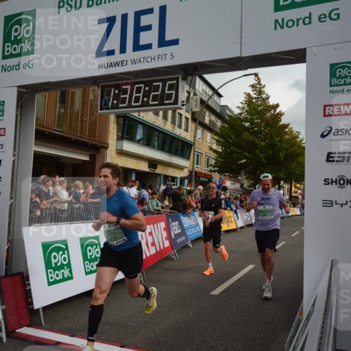 20.09.2026 - PSD Bank Halbmarathon LAZAROV Photography http://msf.ph/oto/10550079 20.09.2026 11:38:25 Ziel 1036, 1915, 2691, 3464, 4344, 4767 meine-sportfotos.de