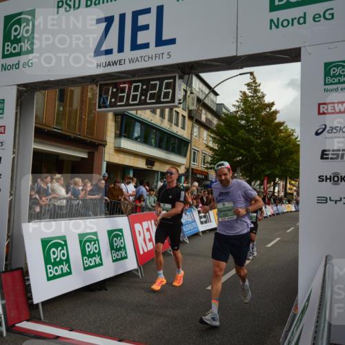 20.09.2026 - PSD Bank Halbmarathon LAZAROV Photography http://msf.ph/oto/10550082 20.09.2026 11:38:25 Ziel 1036, 1915, 2691, 3464, 4344, 4767 meine-sportfotos.de