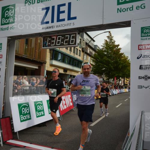 20.09.2026 - PSD Bank Halbmarathon LAZAROV Photography http://msf.ph/oto/10550084 20.09.2026 11:38:25 Ziel 1036, 1915, 2691, 3464, 4344, 4767 meine-sportfotos.de