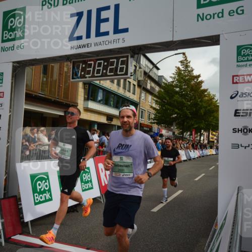 20.09.2026 - PSD Bank Halbmarathon LAZAROV Photography http://msf.ph/oto/10550085 20.09.2026 11:38:26 Ziel 1036, 1915, 2691, 3464, 4344, 4767 meine-sportfotos.de