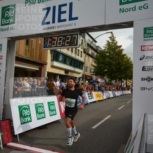 20.09.2026 - PSD Bank Halbmarathon LAZAROV Photography http://msf.ph/oto/10550090 20.09.2026 11:38:26 Ziel 1036, 1915, 2691, 3464, 4344, 4767 meine-sportfotos.de