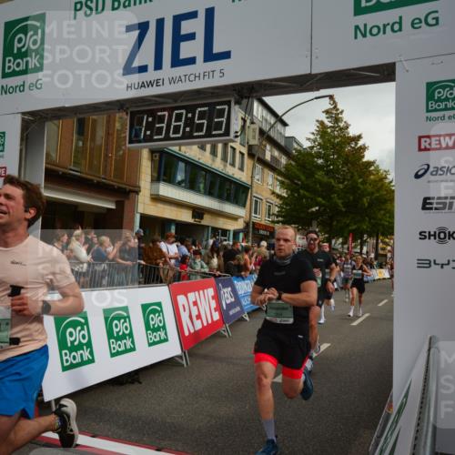 20.09.2026 - PSD Bank Halbmarathon LAZAROV Photography http://msf.ph/oto/10550108 20.09.2026 11:38:52 Ziel 1115, 1298, 1316, 1483, 1954, 2403, 2515, 2550, 3188, 3727, 3885 meine-sportfotos.de