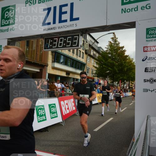 20.09.2026 - PSD Bank Halbmarathon LAZAROV Photography http://msf.ph/oto/10550112 20.09.2026 11:38:53 Ziel 1115, 1298, 1316, 1483, 1954, 2403, 2515, 2550, 3188, 3727, 3885 meine-sportfotos.de
