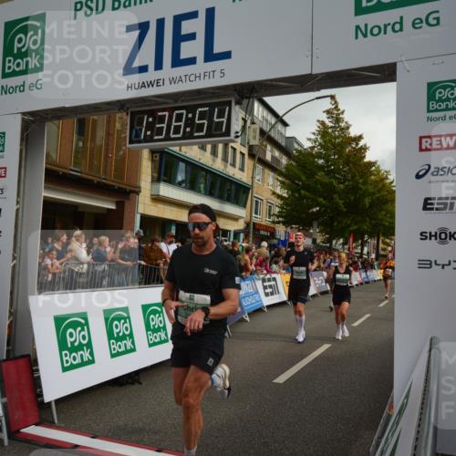 20.09.2026 - PSD Bank Halbmarathon LAZAROV Photography http://msf.ph/oto/10550113 20.09.2026 11:38:53 Ziel 1115, 1298, 1316, 1483, 1954, 2403, 2515, 2550, 3188, 3727, 3885 meine-sportfotos.de