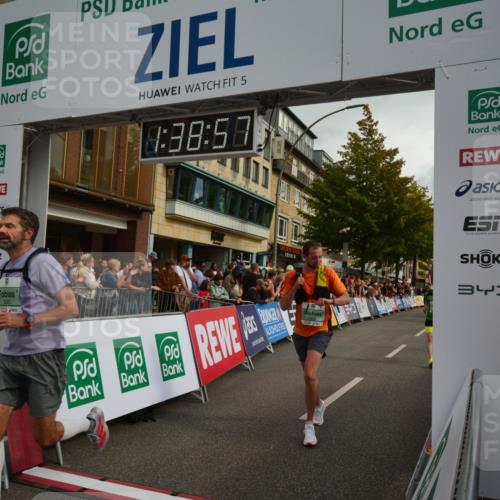 20.09.2026 - PSD Bank Halbmarathon LAZAROV Photography http://msf.ph/oto/10550127 20.09.2026 11:38:56 Ziel 1115, 1298, 1316, 1483, 1764, 1954, 2403, 2515, 2550, 3727, 3885, 4148, 4661 meine-sportfotos.de