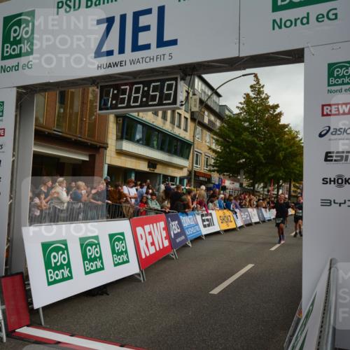 20.09.2026 - PSD Bank Halbmarathon LAZAROV Photography http://msf.ph/oto/10550136 20.09.2026 11:38:59 Ziel 1115, 1298, 1316, 1764, 1954, 2403, 2515, 2550, 3727, 3885, 4148, 4661 meine-sportfotos.de
