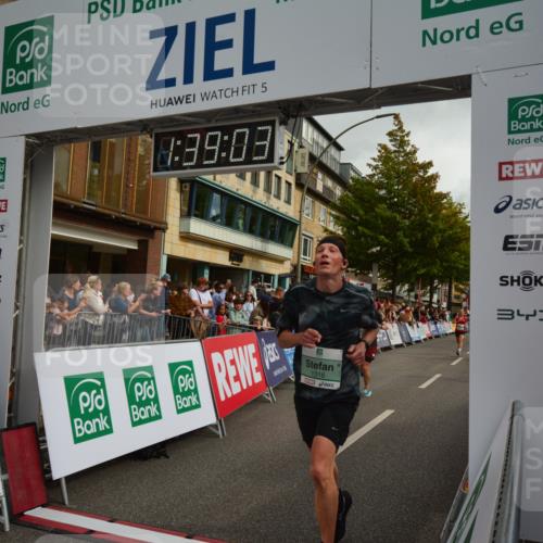 20.09.2026 - PSD Bank Halbmarathon LAZAROV Photography http://msf.ph/oto/10550144 20.09.2026 11:39:02 Ziel 1115, 1316, 1764, 2403, 2515, 3727, 3885, 4148, 4661, 4683 meine-sportfotos.de