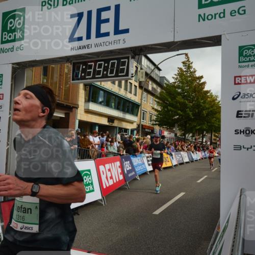 20.09.2026 - PSD Bank Halbmarathon LAZAROV Photography http://msf.ph/oto/10550147 20.09.2026 11:39:03 Ziel 1115, 1316, 1764, 2403, 2515, 3727, 4106, 4148, 4661, 4683 meine-sportfotos.de