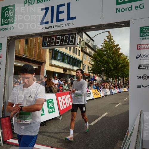 20.09.2026 - PSD Bank Halbmarathon LAZAROV Photography http://msf.ph/oto/10550163 20.09.2026 11:39:07 Ziel 1115, 1316, 1764, 2515, 2984, 4106, 4148, 4661, 4683 meine-sportfotos.de