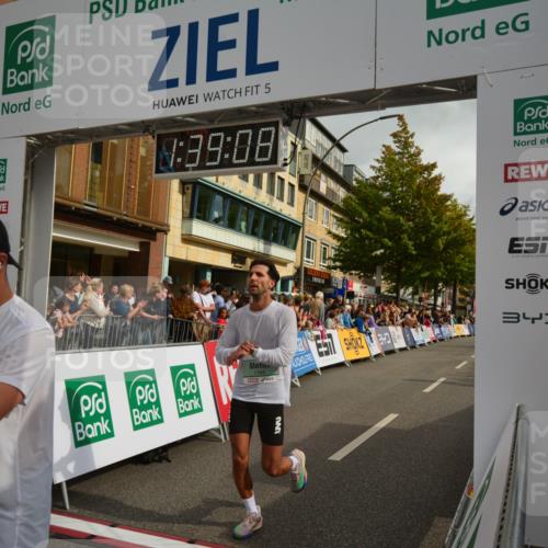 20.09.2026 - PSD Bank Halbmarathon LAZAROV Photography http://msf.ph/oto/10550164 20.09.2026 11:39:08 Ziel 1115, 1316, 1764, 2984, 4106, 4148, 4661, 4683 meine-sportfotos.de