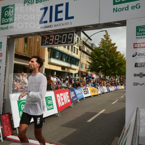 20.09.2026 - PSD Bank Halbmarathon LAZAROV Photography http://msf.ph/oto/10550167 20.09.2026 11:39:08 Ziel 1115, 1316, 1764, 2984, 4106, 4148, 4661, 4683 meine-sportfotos.de