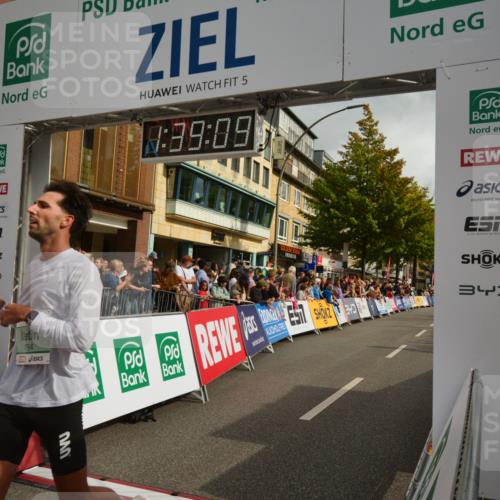 20.09.2026 - PSD Bank Halbmarathon LAZAROV Photography http://msf.ph/oto/10550168 20.09.2026 11:39:08 Ziel 1115, 1316, 1764, 2984, 4106, 4148, 4661, 4683 meine-sportfotos.de