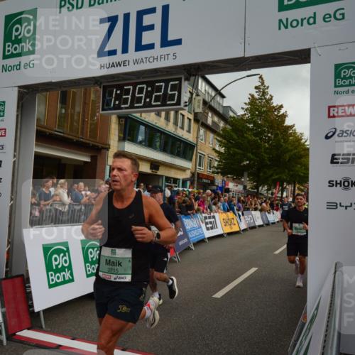 20.09.2026 - PSD Bank Halbmarathon LAZAROV Photography http://msf.ph/oto/10550184 20.09.2026 11:39:24 Ziel 1103, 1719, 2649, 3121, 3715, 4022, 4324, 4436, 4461 meine-sportfotos.de