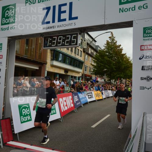 20.09.2026 - PSD Bank Halbmarathon LAZAROV Photography http://msf.ph/oto/10550186 20.09.2026 11:39:24 Ziel 1103, 1719, 2649, 3121, 3715, 4022, 4324, 4436, 4461 meine-sportfotos.de