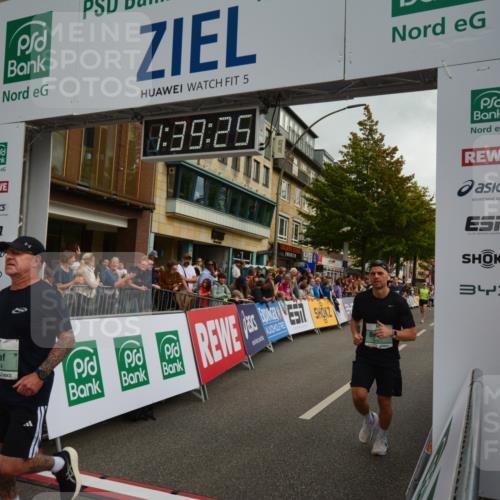20.09.2026 - PSD Bank Halbmarathon LAZAROV Photography http://msf.ph/oto/10550188 20.09.2026 11:39:25 Ziel 1103, 1719, 2649, 3121, 3715, 4022, 4324, 4436, 4461 meine-sportfotos.de