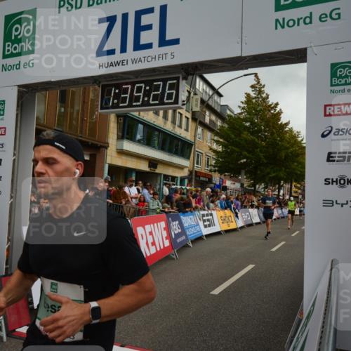 20.09.2026 - PSD Bank Halbmarathon LAZAROV Photography http://msf.ph/oto/10550193 20.09.2026 11:39:26 Ziel 1103, 1719, 2649, 2782, 3121, 3715, 4022, 4324, 4436, 4461 meine-sportfotos.de