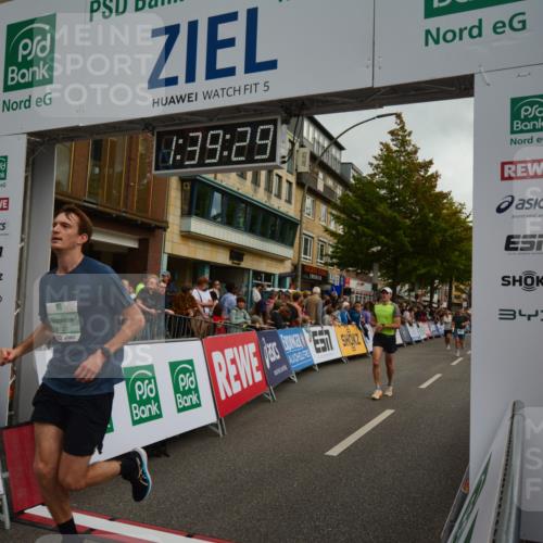 20.09.2026 - PSD Bank Halbmarathon LAZAROV Photography http://msf.ph/oto/10550196 20.09.2026 11:39:29 Ziel 1103, 1656, 1719, 2649, 2782, 3121, 3715, 3919, 4022, 4324, 4436, 4461 meine-sportfotos.de