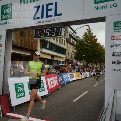 20.09.2026 - PSD Bank Halbmarathon LAZAROV Photography http://msf.ph/oto/10550202 20.09.2026 11:39:31 Ziel 1103, 1656, 1719, 2649, 2782, 3121, 3919, 4022, 4324, 4436, 4461 meine-sportfotos.de