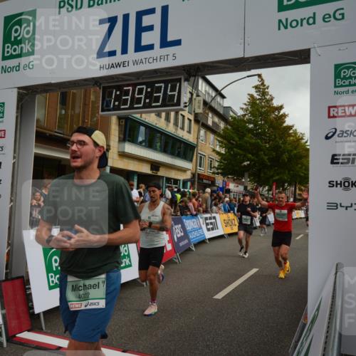 20.09.2026 - PSD Bank Halbmarathon LAZAROV Photography http://msf.ph/oto/10550209 20.09.2026 11:39:34 Ziel 1103, 1656, 1662, 1719, 2649, 2782, 3121, 3919, 4022, 4436 meine-sportfotos.de
