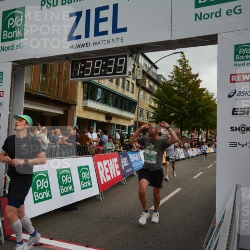 20.09.2026 - PSD Bank Halbmarathon LAZAROV Photography http://msf.ph/oto/10550222 20.09.2026 11:39:38 Ziel 1103, 1656, 1662, 1719, 2782, 3919, 4022, 4436 meine-sportfotos.de