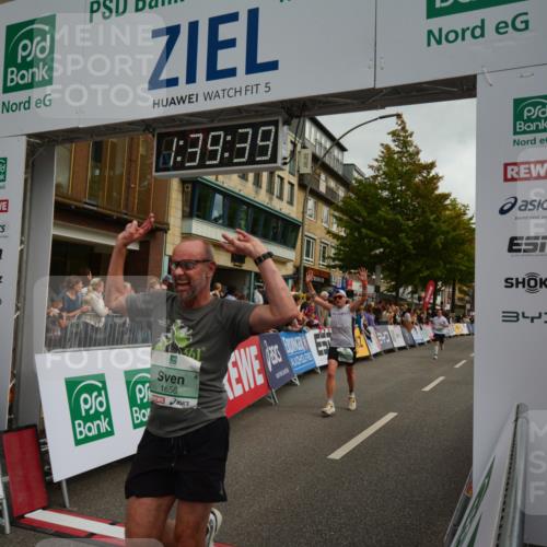 20.09.2026 - PSD Bank Halbmarathon LAZAROV Photography http://msf.ph/oto/10550226 20.09.2026 11:39:39 Ziel 1103, 1656, 1662, 1719, 2782, 3919, 4022, 4436 meine-sportfotos.de