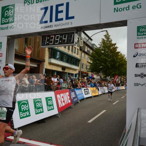 20.09.2026 - PSD Bank Halbmarathon LAZAROV Photography http://msf.ph/oto/10550230 20.09.2026 11:39:41 Ziel 1103, 1656, 1662, 1719, 2782, 3919, 4436 meine-sportfotos.de