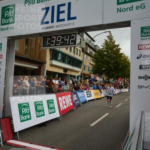 20.09.2026 - PSD Bank Halbmarathon LAZAROV Photography http://msf.ph/oto/10550231 20.09.2026 11:39:41 Ziel 1103, 1656, 1662, 1719, 2782, 3919, 4436 meine-sportfotos.de