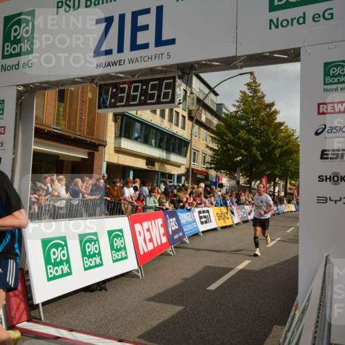 20.09.2026 - PSD Bank Halbmarathon LAZAROV Photography http://msf.ph/oto/10550236 20.09.2026 11:39:55 Ziel 1841, 2387, 3596, 4107, 4198, 4293 meine-sportfotos.de