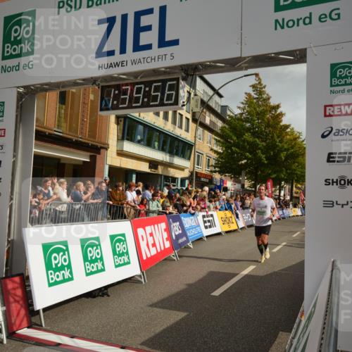 20.09.2026 - PSD Bank Halbmarathon LAZAROV Photography http://msf.ph/oto/10550237 20.09.2026 11:39:55 Ziel 1841, 2387, 3596, 4107, 4198, 4293 meine-sportfotos.de