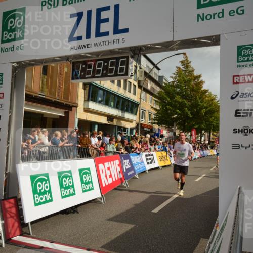 20.09.2026 - PSD Bank Halbmarathon LAZAROV Photography http://msf.ph/oto/10550239 20.09.2026 11:39:56 Ziel 1841, 2387, 3596, 4107, 4198, 4293 meine-sportfotos.de