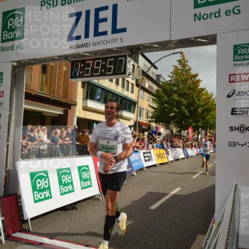 20.09.2026 - PSD Bank Halbmarathon LAZAROV Photography http://msf.ph/oto/10550241 20.09.2026 11:39:57 Ziel 1841, 2387, 3596, 4107, 4198, 4293, 4313, 4697 meine-sportfotos.de