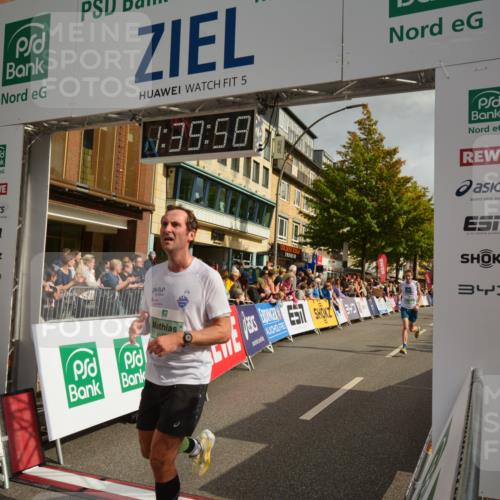 20.09.2026 - PSD Bank Halbmarathon LAZAROV Photography http://msf.ph/oto/10550242 20.09.2026 11:39:57 Ziel 1841, 2387, 3596, 4107, 4198, 4293, 4313, 4697 meine-sportfotos.de