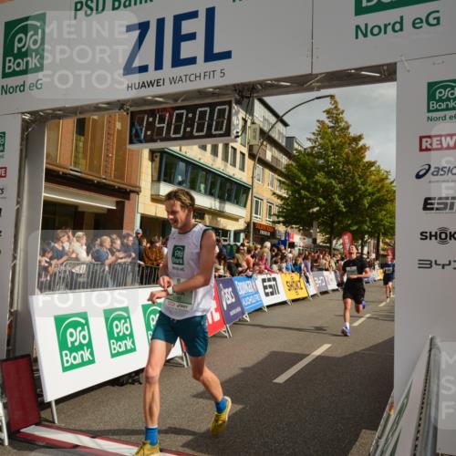 20.09.2026 - PSD Bank Halbmarathon LAZAROV Photography http://msf.ph/oto/10550247 20.09.2026 11:39:59 Ziel 1841, 2387, 3596, 3605, 4107, 4198, 4293, 4313, 4697 meine-sportfotos.de