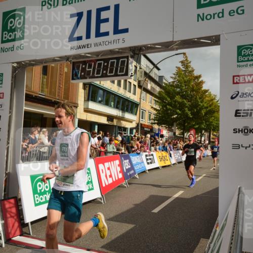 20.09.2026 - PSD Bank Halbmarathon LAZAROV Photography http://msf.ph/oto/10550248 20.09.2026 11:39:59 Ziel 1841, 2387, 3596, 3605, 4107, 4198, 4293, 4313, 4697 meine-sportfotos.de