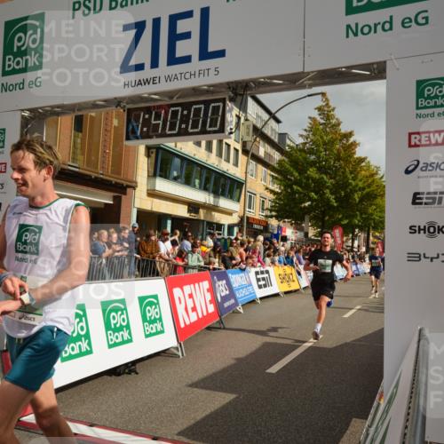 20.09.2026 - PSD Bank Halbmarathon LAZAROV Photography http://msf.ph/oto/10550249 20.09.2026 11:40:00 Ziel 1841, 2387, 3596, 3605, 4107, 4198, 4293, 4313, 4506, 4697 meine-sportfotos.de