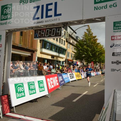 20.09.2026 - PSD Bank Halbmarathon LAZAROV Photography http://msf.ph/oto/10550263 20.09.2026 11:40:03 Ziel 1466, 2387, 3596, 3605, 3888, 4107, 4198, 4293, 4313, 4506, 4697 meine-sportfotos.de