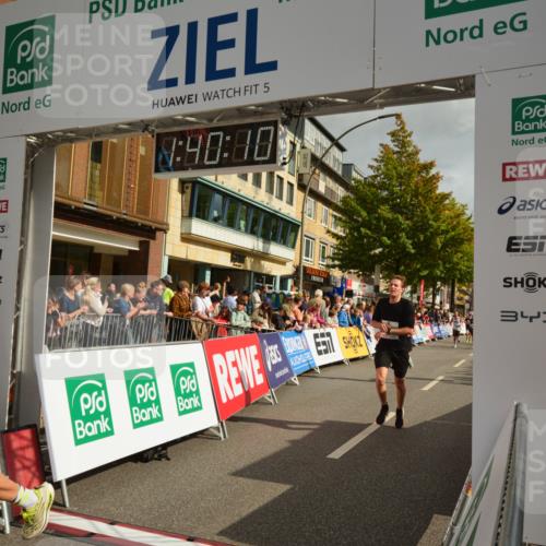 20.09.2026 - PSD Bank Halbmarathon LAZAROV Photography http://msf.ph/oto/10550273 20.09.2026 11:40:09 Ziel 1466, 3125, 3596, 3605, 3769, 3888, 4198, 4313, 4506, 4672, 4697, 4706 meine-sportfotos.de