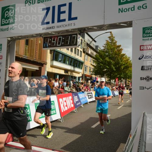 20.09.2026 - PSD Bank Halbmarathon LAZAROV Photography http://msf.ph/oto/10550298 20.09.2026 11:40:16 Ziel 1466, 2046, 3125, 3544, 3605, 3767, 3769, 3888, 4091, 4506, 4672, 4706 meine-sportfotos.de