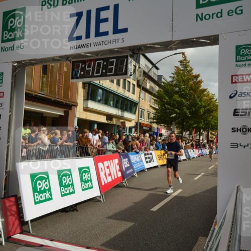 20.09.2026 - PSD Bank Halbmarathon LAZAROV Photography http://msf.ph/oto/10550328 20.09.2026 11:40:31 Ziel 1582, 2496, 2657, 3004, 4275, 4440 meine-sportfotos.de