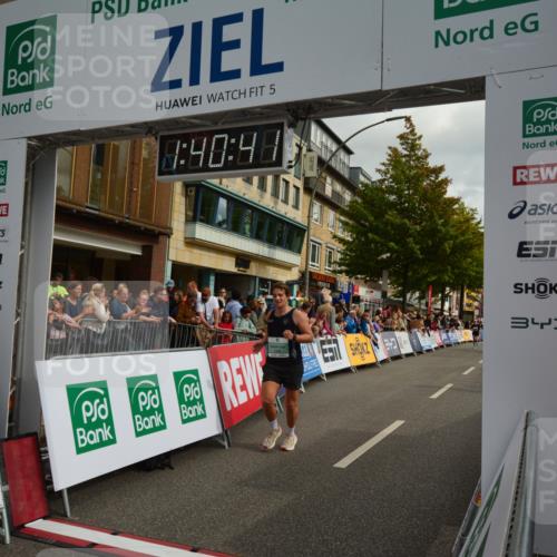 20.09.2026 - PSD Bank Halbmarathon LAZAROV Photography http://msf.ph/oto/10550346 20.09.2026 11:40:41 Ziel 2496, 2931, 3004, 3529, 3764, 3847, 4275, 4440 meine-sportfotos.de