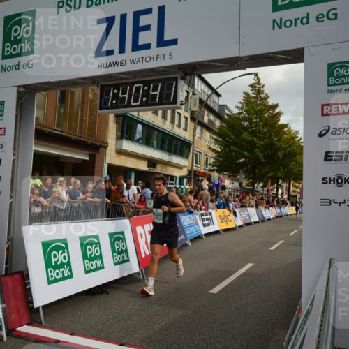 20.09.2026 - PSD Bank Halbmarathon LAZAROV Photography http://msf.ph/oto/10550347 20.09.2026 11:40:41 Ziel 2496, 2931, 3004, 3529, 3764, 3847, 4275, 4440 meine-sportfotos.de
