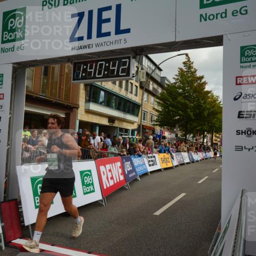 20.09.2026 - PSD Bank Halbmarathon LAZAROV Photography http://msf.ph/oto/10550348 20.09.2026 11:40:41 Ziel 2496, 2931, 3004, 3529, 3764, 3847, 4275, 4440 meine-sportfotos.de