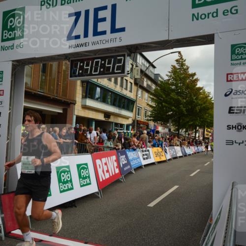 20.09.2026 - PSD Bank Halbmarathon LAZAROV Photography http://msf.ph/oto/10550349 20.09.2026 11:40:42 Ziel 2496, 2822, 2931, 3004, 3529, 3764, 3847, 4275, 4440 meine-sportfotos.de
