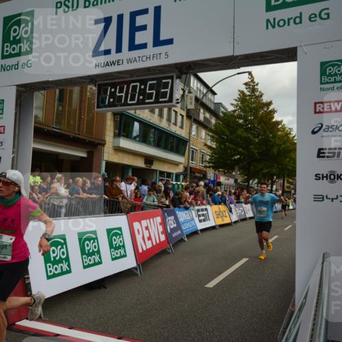 20.09.2026 - PSD Bank Halbmarathon LAZAROV Photography http://msf.ph/oto/10550364 20.09.2026 11:40:52 Ziel 2227, 2474, 2506, 2822, 2931, 3529, 3764, 3847 meine-sportfotos.de