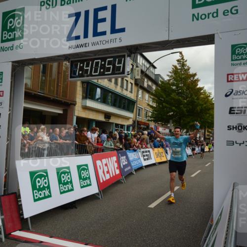 20.09.2026 - PSD Bank Halbmarathon LAZAROV Photography http://msf.ph/oto/10550367 20.09.2026 11:40:53 Ziel 2227, 2474, 2506, 2822, 2829, 2931, 3529, 3764, 3847 meine-sportfotos.de
