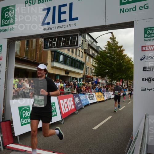 20.09.2026 - PSD Bank Halbmarathon LAZAROV Photography http://msf.ph/oto/10550405 20.09.2026 11:41:10 Ziel 1128, 1394, 1953, 2829, 2842, 4000, 4418, 4482, 4681 meine-sportfotos.de