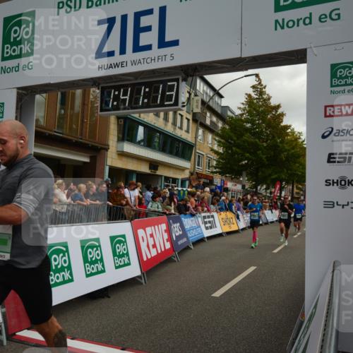 20.09.2026 - PSD Bank Halbmarathon LAZAROV Photography http://msf.ph/oto/10550409 20.09.2026 11:41:12 Ziel 1128, 1394, 1953, 2842, 4000, 4418, 4482, 4681 meine-sportfotos.de