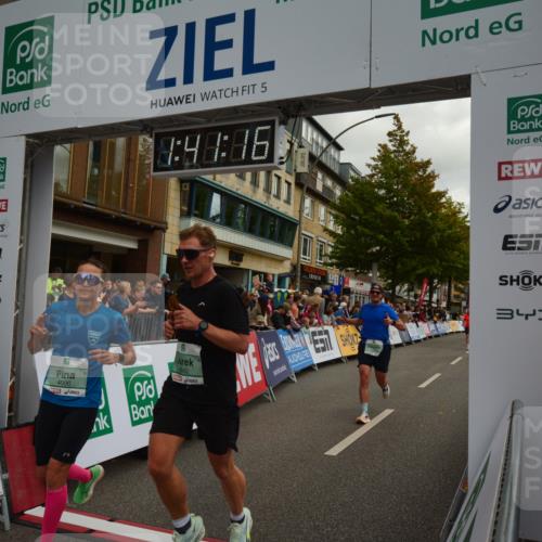 20.09.2026 - PSD Bank Halbmarathon LAZAROV Photography http://msf.ph/oto/10550415 20.09.2026 11:41:15 Ziel 1128, 1181, 1394, 1953, 2196, 2842, 4000, 4418, 4482, 4681 meine-sportfotos.de