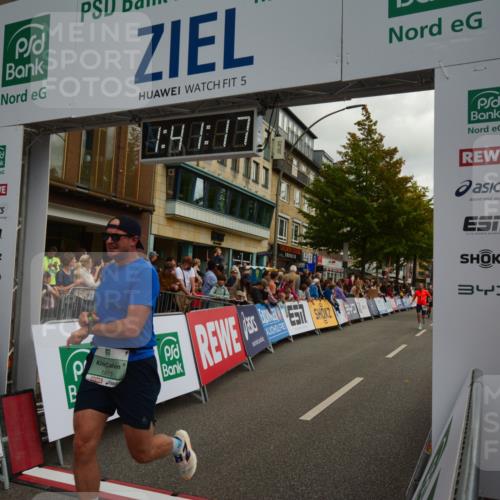 20.09.2026 - PSD Bank Halbmarathon LAZAROV Photography http://msf.ph/oto/10550422 20.09.2026 11:41:17 Ziel 1181, 1953, 2196, 2842, 4000, 4418, 4681 meine-sportfotos.de