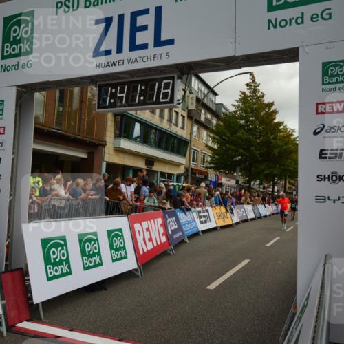 20.09.2026 - PSD Bank Halbmarathon LAZAROV Photography http://msf.ph/oto/10550424 20.09.2026 11:41:17 Ziel 1181, 1953, 2196, 2842, 4000, 4418, 4681 meine-sportfotos.de